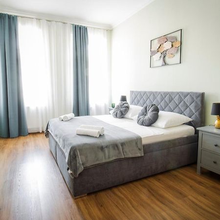 Apartman Anastasie ปราก ภายนอก รูปภาพ